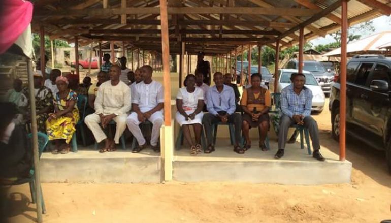 Ibiono Ibom LG Chair Breaks Jinx, Constructs Over 300 Stalls At Ikpa Market